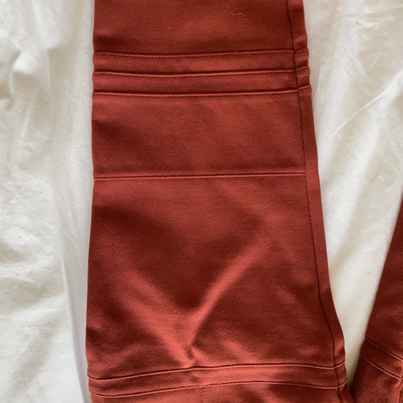 Abercrombie and Fitch stretch pants - Picture 2 of 4